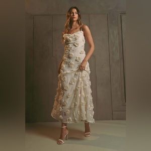 Elegant Cream Floral Maxi Dress
